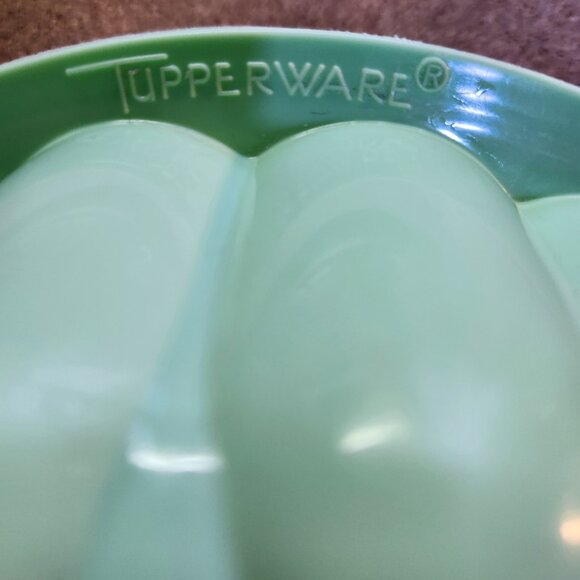 Tupperware Jelly Mold Jelly Ring Green 3 Piece 9.5 Inch Round 1202 Vintage - Picture 11 of 11